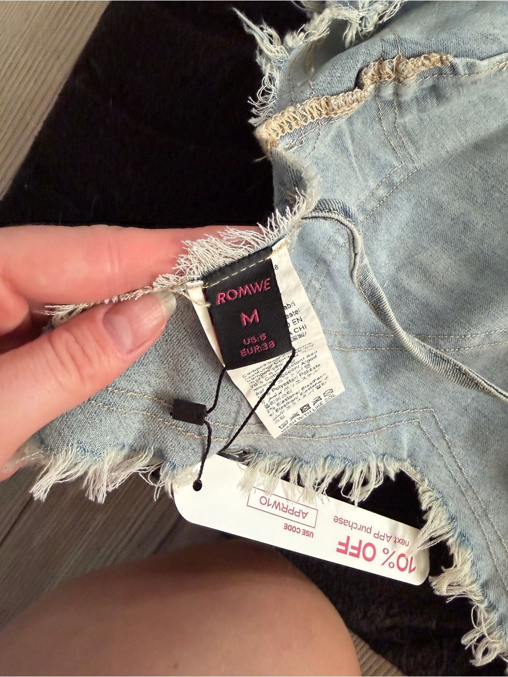 Department: Women - Category: Shorts - Picture 4 of 4